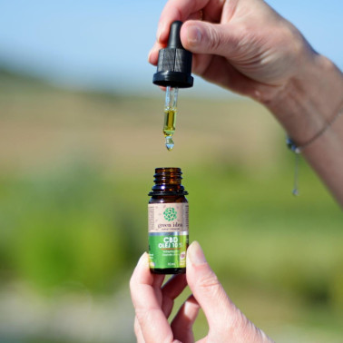 CBD OLEJ 10 % Adaptogen, pozitivně ovlivňuje fyzickou i psychickou rovnováhu těla